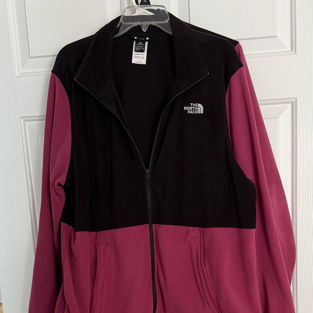 North Face women’s fleece - Picture 2 of 3